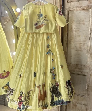 Mom & Daughter Yellow Kalamkari2